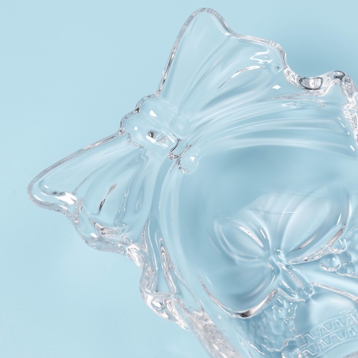 Блюдо «Новогоднее чудо. Колокол», 17,3×14,7×3,3 см, стекло, прозрачное Блюдо «Новогоднее чудо. Колокол», 17,3×14,7×3,3 см, стекло, прозрачное