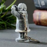 Брелок "Девушка с бубном у уха" 6см Брелок "Девушка с бубном у уха" 6см