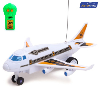 Самолет на радиоуправлении «Лайнер», световые эффекты, работает от батареек, цвет белый Самолет на радиоуправлении «Лайнер», световые эффекты, работает от батареек, цвет белый