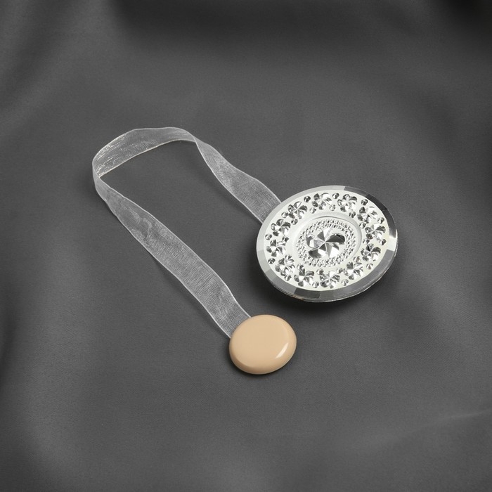 Подхват для штор &laquo;Букет&raquo;, d = 6 см, цвет белый