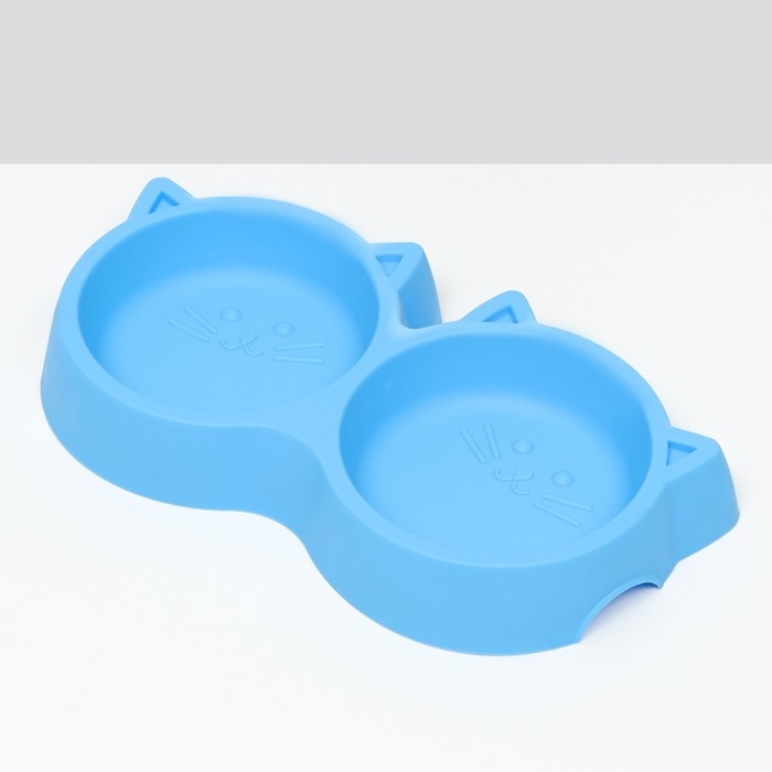 Миска пластиковая двойная Миска пластиковая двойная "Кошка" 25 х 13 х 3,5 см, голубая