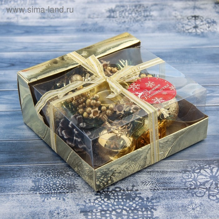 Подсвечник на одну свечу "Рождество" с шишками и золотыми шариками, 13х5 см отв d-4 см