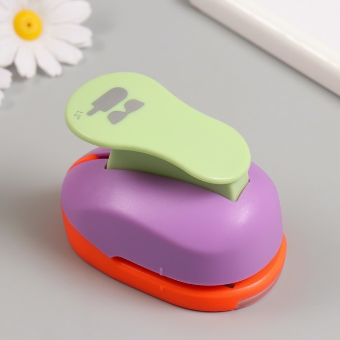 Дырокол фигурный рисунок 3,8х3,8 см Дырокол фигурный рисунок 3,8х3,8 см "Курорт" 7х5,2х9,2 см, МИКС