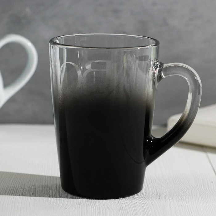 Кружка стеклянная с градиентом и рисунком &laquo;Ты здесь босс&raquo;, 300 мл