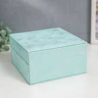 Шкатулка кожзам для украшений "Серебряный блеск на голубом" 8х14,5х14,5 см Шкатулка кожзам для украшений "Серебряный блеск на голубом" 8х14,5х14,5 см