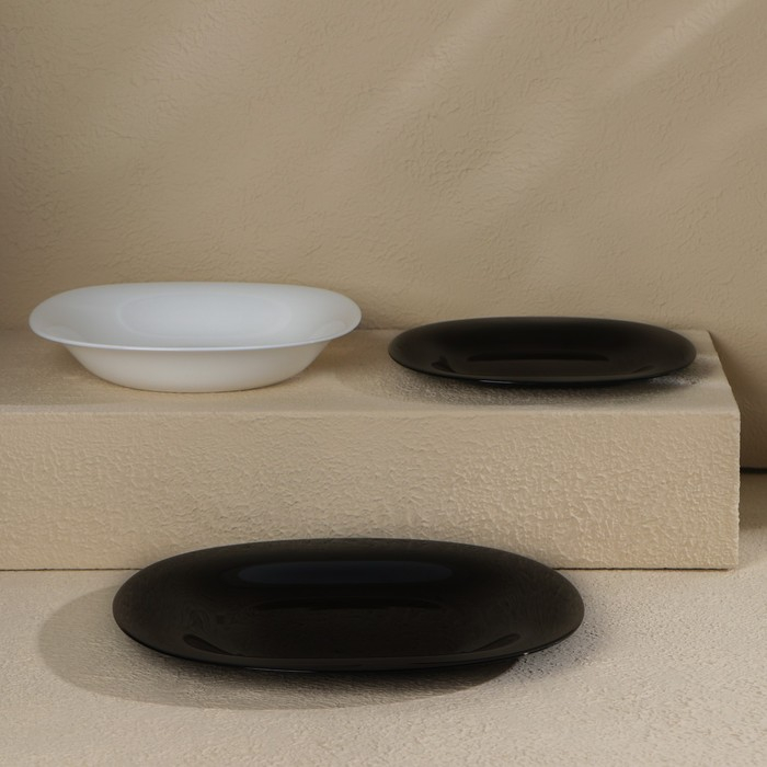 Сервиз столовый Luminarc Carine, стеклокерамика, 18 предметов, цвет белый и чёрный Сервиз столовый Luminarc Carine, стеклокерамика, 18 предметов, цвет белый и чёрный