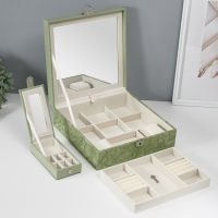 Шкатулка кожзам для украшений "Цветы" тиснение, серо-зелёная 25х25х8 см