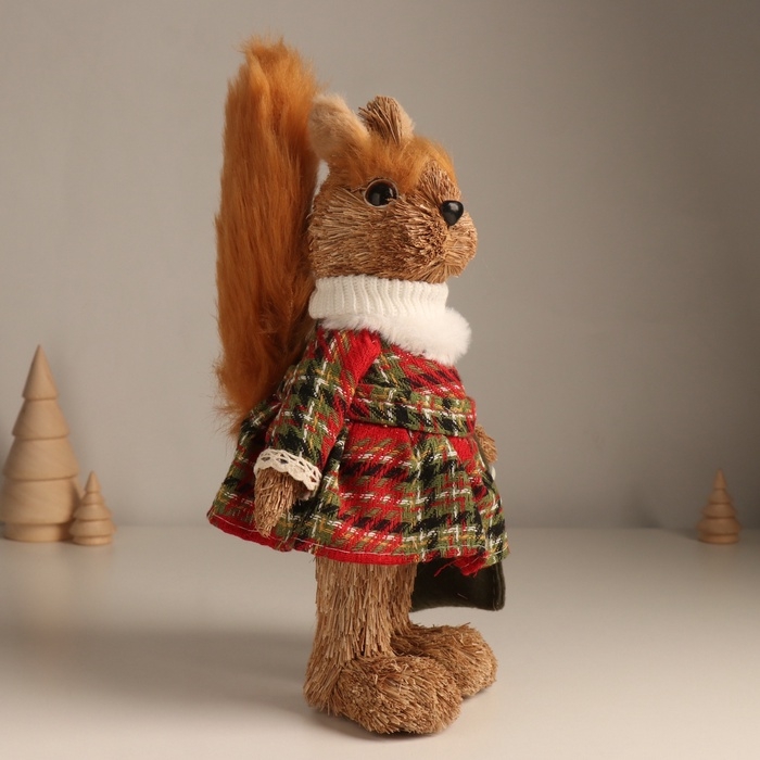 Декор Декор "Белочка в зимнем платье с сумочкой" 29,5х16х10 см