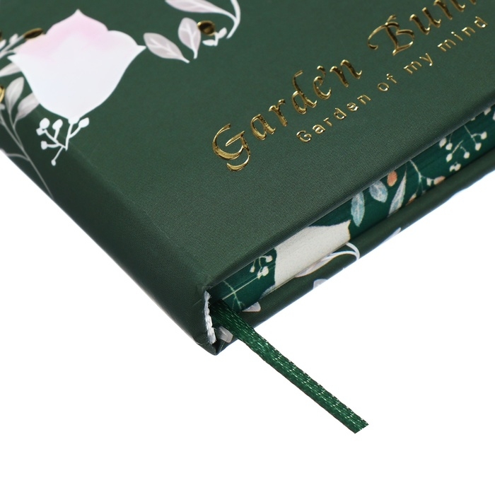 Записная книжка подарочная 96л,линия, с хлястиком, срез с рисунком обложки, Цветы (12,9х9см)   10539