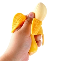 Игрушка-антистресс «Банан», с пастой, в шоубоксе Игрушка-антистресс «Банан», с пастой, в шоубоксе