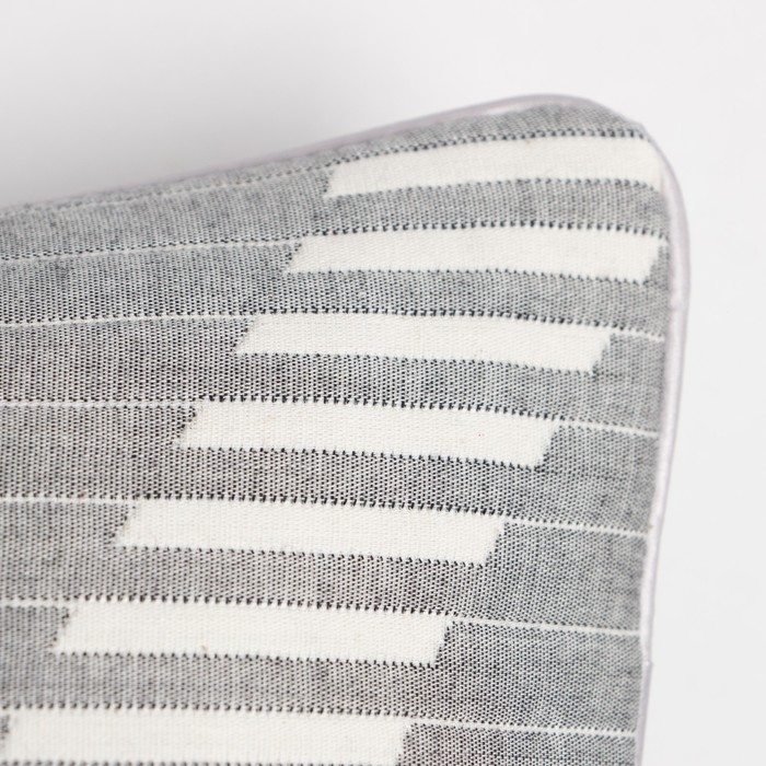 Наволочка декоративная Этель &laquo;Волны&raquo; цвет серый 40х40 см, 100% хлопок