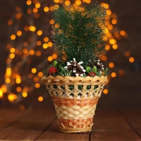 Новогодняя композиция «Шишки в корзинке» Новогодняя композиция «Шишки в корзинке»