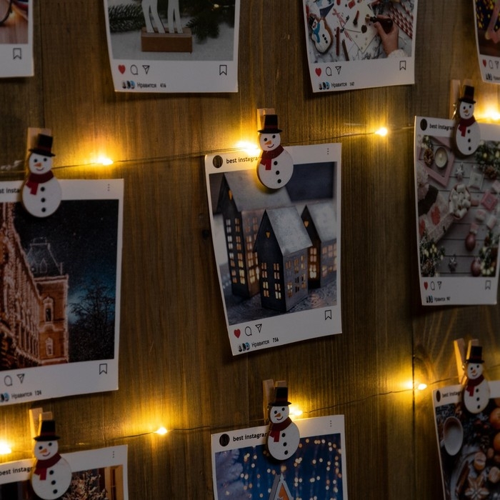 Гирлянда &laquo;Нить&raquo; 2 м роса с насадками &laquo;Прищепка-снеговик&raquo;, IP20, серебристая нить, 20 LED, батарейки ААх2 (нет в комплекте), свечение тёплое белое