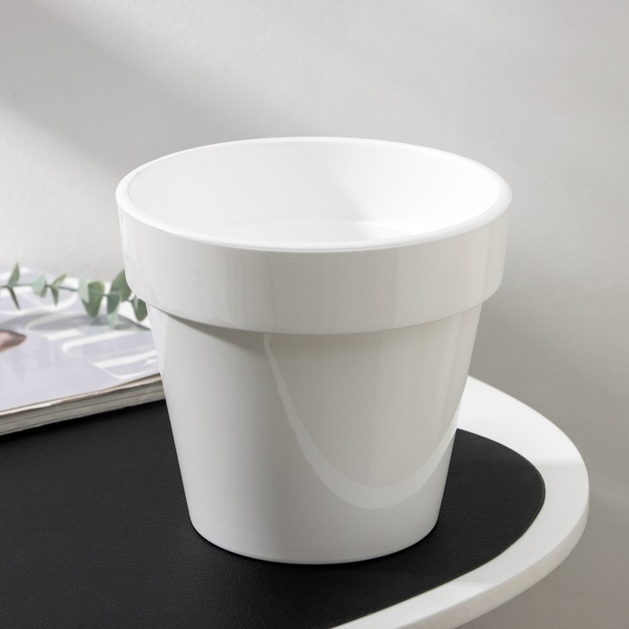 Кашпо для цветов со вставкой «Порто», 2,4 л, цвет белый Кашпо для цветов со вставкой «Порто», 2,4 л, цвет белый