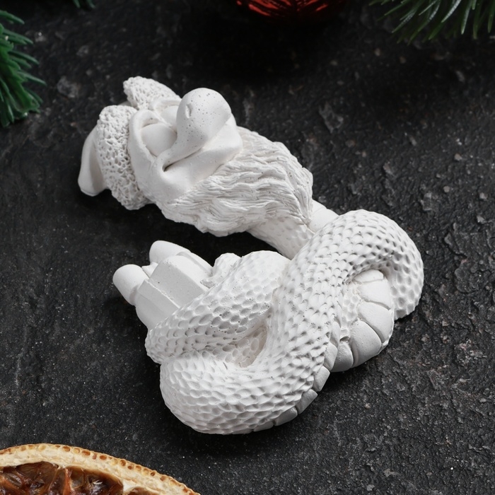 Фигура для раскраски с подвесом Фигура для раскраски с подвесом "Змея с подарком" 8х3см