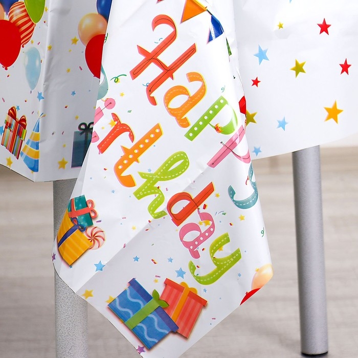 Скатерть &laquo;С днём рождения&raquo;, 137 &times; 183 см, белая