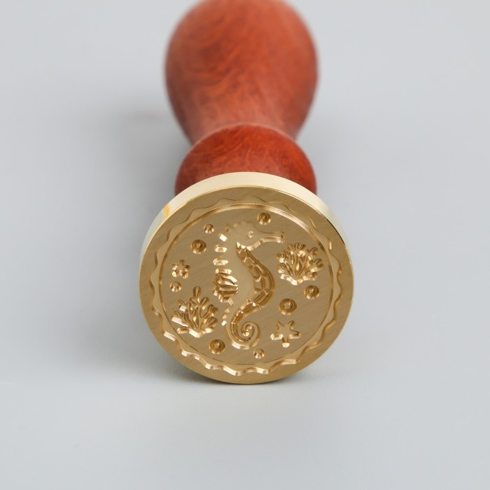 Печать для сургуча с деревянной ручкой Печать для сургуча с деревянной ручкой "Морской конёк" 9х2,5х2,5 см