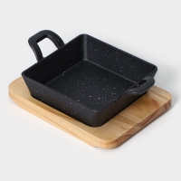 Сковорода чугунная &laquo;Ночь&raquo;, 18,5&times;12,5&times;5,2 см, на деревянной подставке