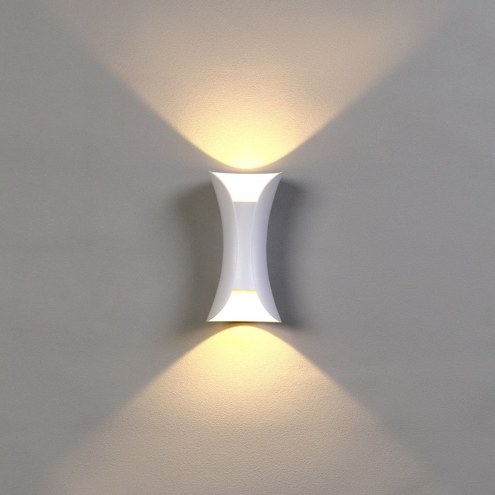 Светильник фасадный &laquo;Элегант&raquo;, FSD-051, 10 Вт, 3000К, 1 луч, IP65, 220 В, пластик, белый