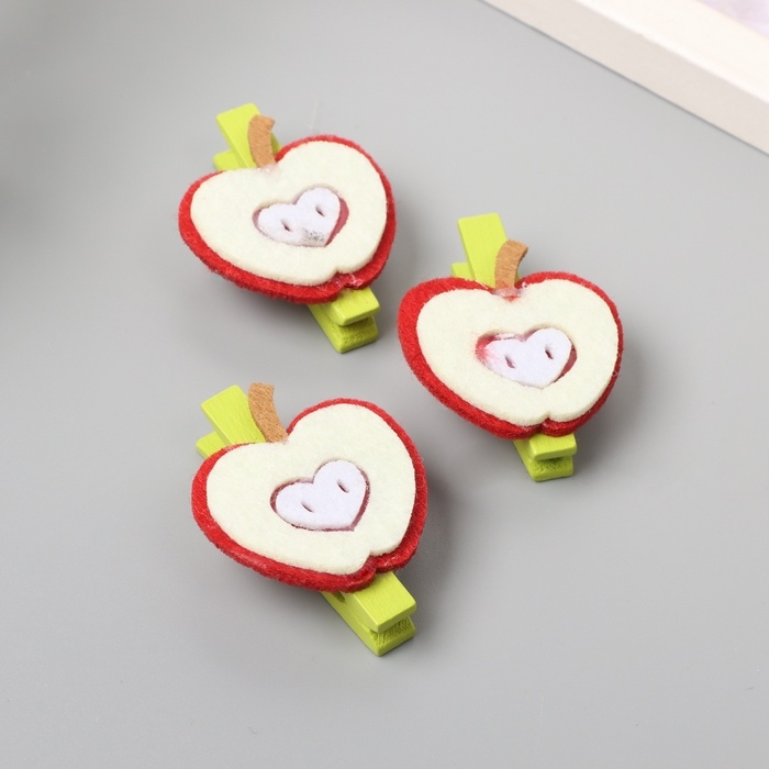 Декор для творчества дерево, фетр Декор для творчества дерево, фетр "Прищепка. Половинка яблока" набор 3 шт 1,3х3,5х4,8 см