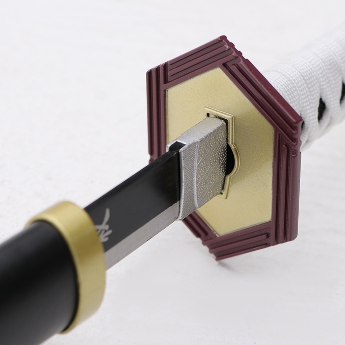 Сувенирное оружие Сувенирное оружие "Катана Гиу" 104 см, клинок 68 см, чёрная с белым, на подставке