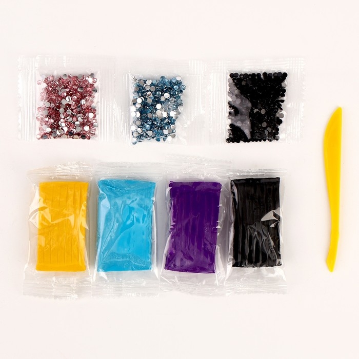 Набор для декора кружки полимерной глиной. Лепка на кружке &laquo;Бабочка&raquo;, со стразами