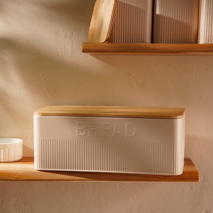 Хлебница металлическая с бамбуковой крышкой SL Home «Сан-Лоренцо», 33×18×13 см, цвет розовый Хлебница металлическая с бамбуковой крышкой SL Home «Сан-Лоренцо», 33×18×13 см, цвет розовый