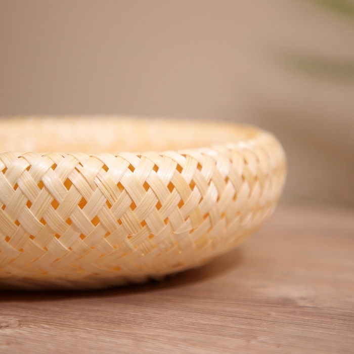 Корзинка плетёная, из бамбука 20х20х7 см