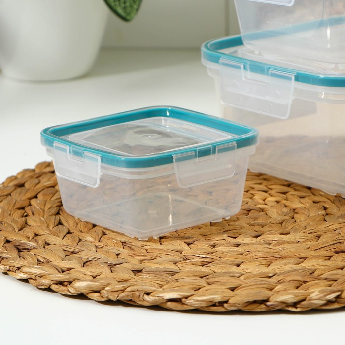 Набор контейнеров для продуктов с защёлкой, герметичная крышка, 3 шт: 400 мл, 800 мл, 1,5 л, прозрачные, крышка голубая Набор контейнеров для продуктов с защёлкой, герметичная крышка, 3 шт: 400 мл, 800 мл, 1,5 л, прозрачные, крышка голубая