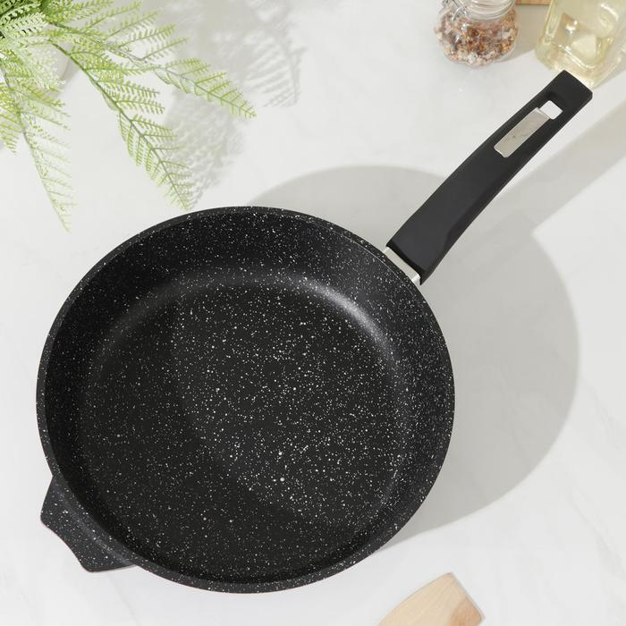 Сковорода &laquo;Гранит Black&raquo; Induction Pro, d=26 см, пластиковая ручка, антипригарное покрытие, цвет чёрный