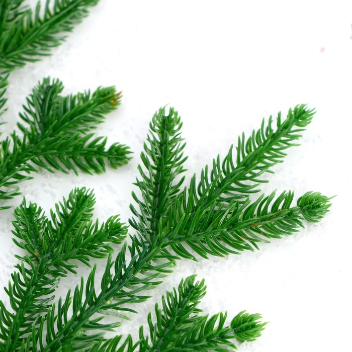 Декор &laquo;Веточка ели&raquo;, набор 4 шт., размер 1 шт. &mdash; 27 &times; 11 &times; 2 см