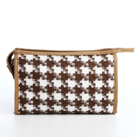 Косметичка на молнии, цвет белый/коричневый Косметичка на молнии, цвет белый/коричневый