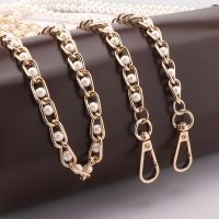 Цепочка с жемчугом для сумки, с карабинами, железная, d = 8 мм, 30 см, цвет золотой Цепочка с жемчугом для сумки, с карабинами, железная, d = 8 мм, 30 см, цвет золотой