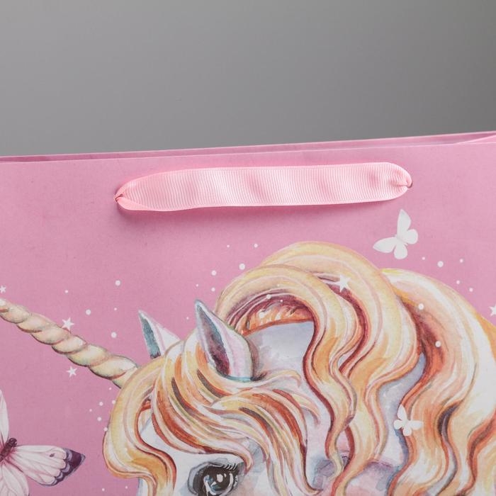 Пакет подарочный ламинированный вертикальный, упаковка, &laquo;Единорог&raquo;, M 26 х 30 х 9 см