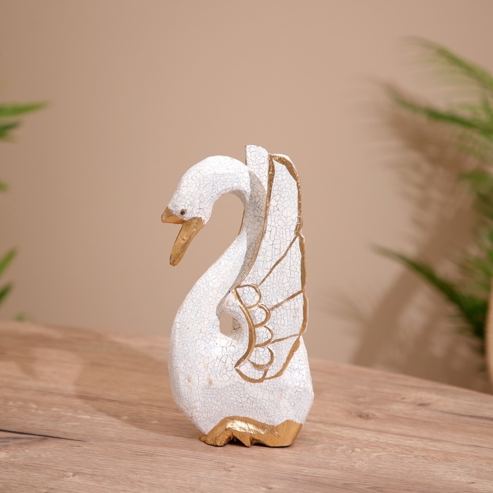 Сувенир "Лебедь" дерево 25 см