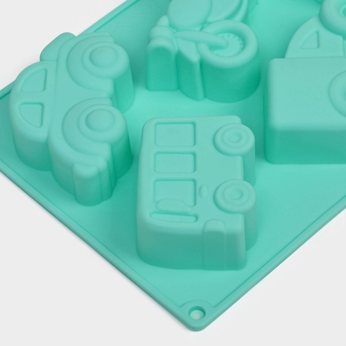 Форма для выпечки Доляна «Транспорт», силикон, 30×17,5 см, 6 ячеек (9×5,5×3,5 см), цвет мятный Форма для выпечки Доляна «Транспорт», силикон, 30×17,5 см, 6 ячеек (9×5,5×3,5 см), цвет мятный