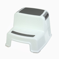 Подставка детская с прорезинеными ступеньками, 36х33х25см, цвет белый/серый Подставка детская с прорезинеными ступеньками, 36х33х25см, цвет белый/серый