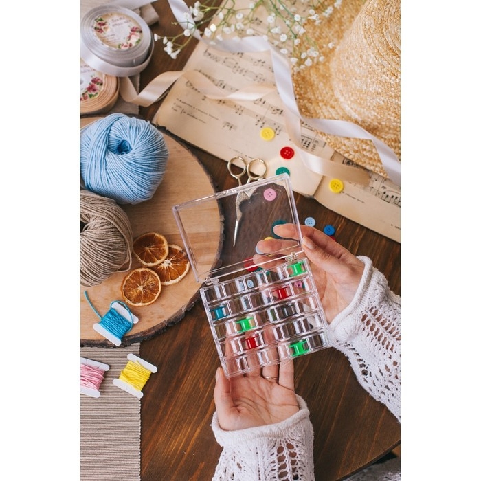 Органайзер для ниток, на 25 шпулек, 12,3 × 10 × 2,5 см, цвет прозрачный Органайзер для ниток, на 25 шпулек, 12,3 × 10 × 2,5 см, цвет прозрачный