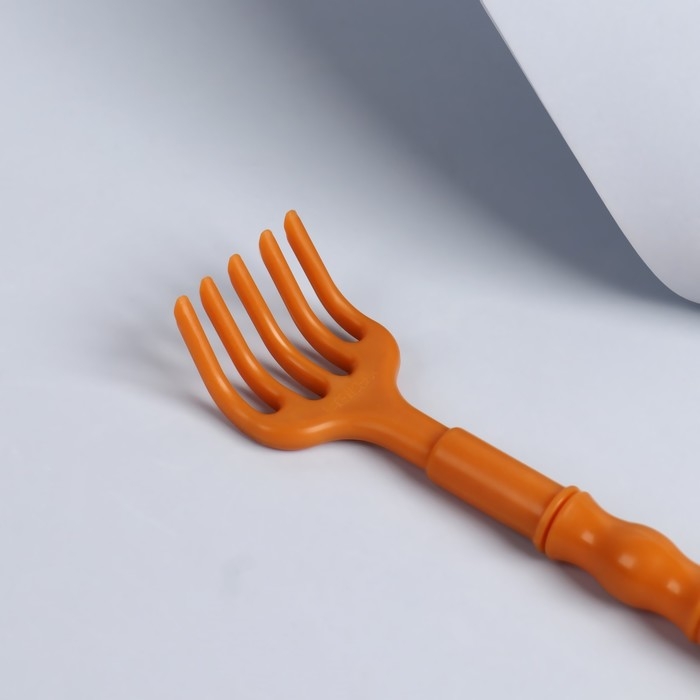 Массажёр - чесалка, двусторонний, универсальный, 2 колеса, цвет МИКС Массажёр - чесалка, двусторонний, универсальный, 2 колеса, цвет МИКС