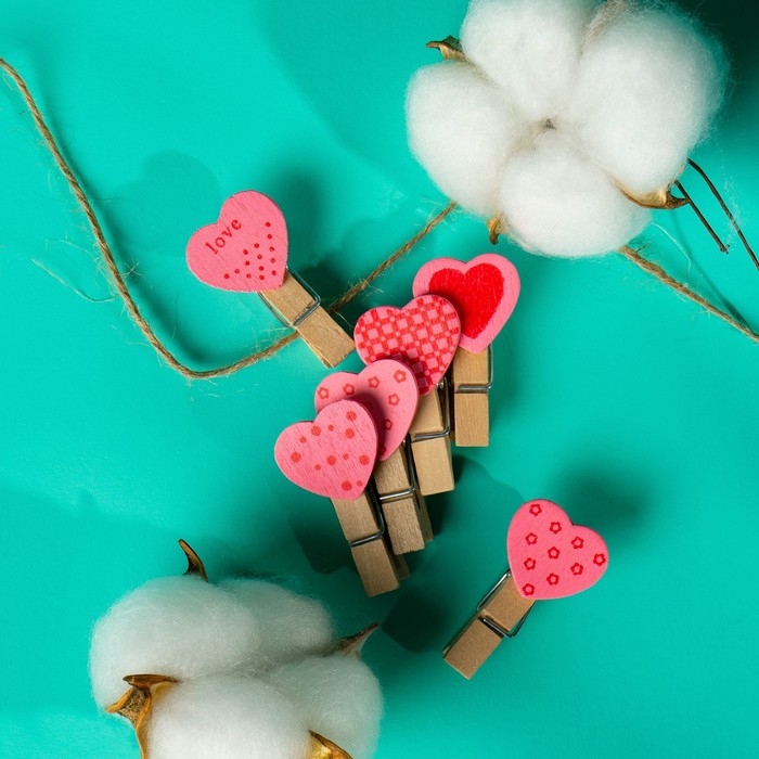 Набор для фото и декора «Сердца», в наборе прищепки 10 шт., верёвка 100 см Набор для фото и декора «Сердца», в наборе прищепки 10 шт., верёвка 100 см