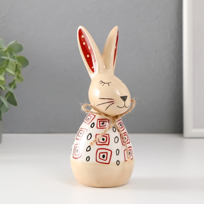 Сувенир керамика Сувенир керамика "Кролик спящий. Каракули" бело-бежевый с красными рисунками 7х6,5х16,7 см