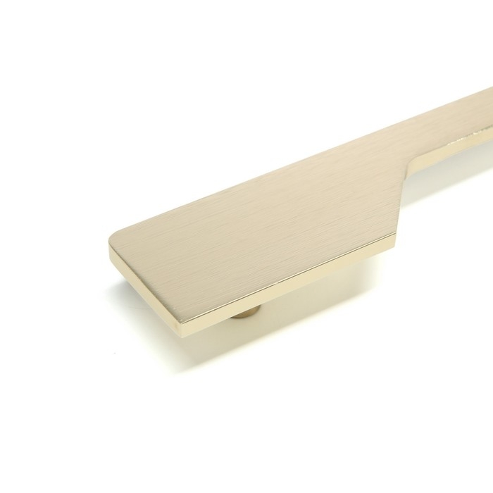 Ручка скоба мебельная RS1401, м/о=225, цвет сатиновое золото Ручка скоба мебельная RS1401, м/о=225, цвет сатиновое золото