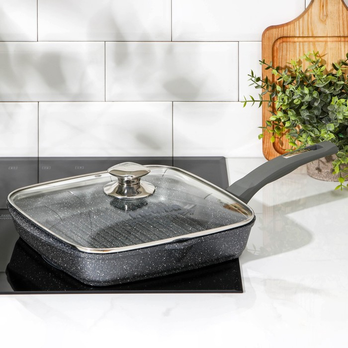 Сковорода-гриль квадратная &laquo;Гранит&raquo;, 26&times;26 см, пластиковая ручка, стеклянная крышка, антипригарное покрытие, цвет серый