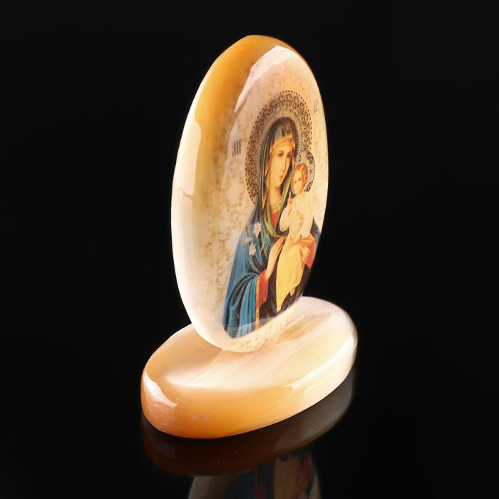 Икона овал на поставке с фоном Икона овал на поставке с фоном"Б.М.Неувядаемый цвет", селенит