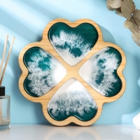 Менажница авторская с эпоксидной пищевой смолой Adelica, 22,5×22,5 см, цельный кедр, рисунок МИКС Менажница авторская с эпоксидной пищевой смолой Adelica, 22,5×22,5 см, цельный кедр, рисунок МИКС