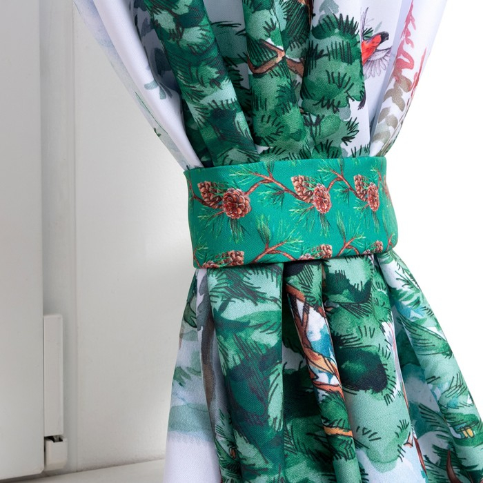 Комплект штор для кухни с подхватами &laquo;Новогодний лес&raquo; 145х180см-2 шт., габардин