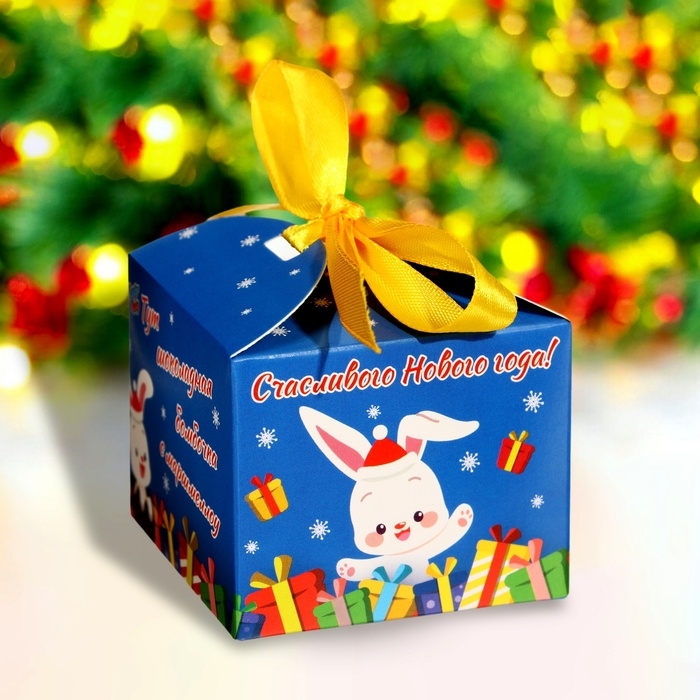 Новый год. Шоколадная бомбочка "Кролик в подарках" с маршмеллоу, 38 г