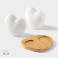 Набор фарфоровый для специй на бамбуковой подставке BellaTenero «Тепло сердец», 2 предмета: солонка 75 мл, перечница 75 мл, цвет белый Набор фарфоровый для специй на бамбуковой подставке BellaTenero «Тепло сердец», 2 предмета: солонка 75 мл, перечница 75 мл, цвет белый