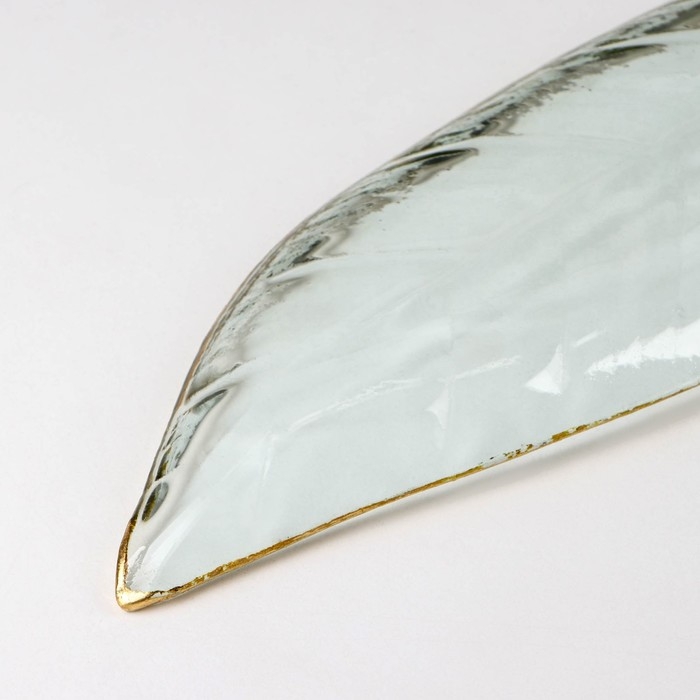 Блюдо стеклянное сервировочное &laquo;Лист&raquo;, 11&times;40 см, с золотой каймой