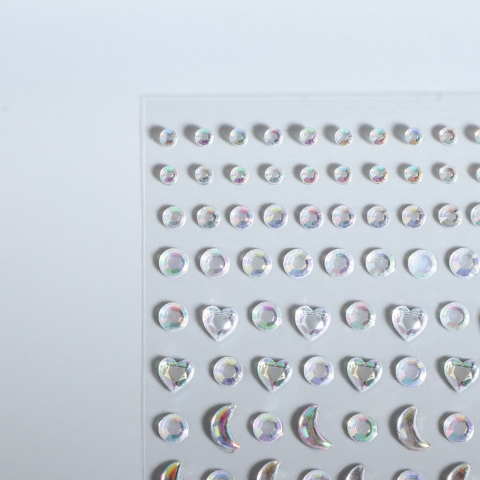 Стразы самоклеящиеся фигурные «Ассорти», с голографией, 128 шт на листе, цвет серебряный Стразы самоклеящиеся фигурные «Ассорти», с голографией, 128 шт на листе, цвет серебряный